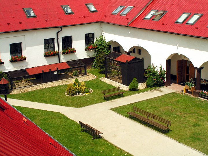 img00014.jpg